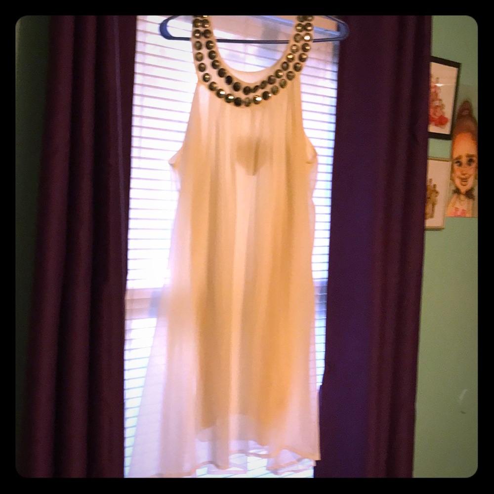 Beautiful tunic - Picture 2 of 3